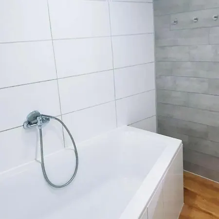 Home2stay Worker Kitchen,wifi,smart Tv,parking *** Wernau