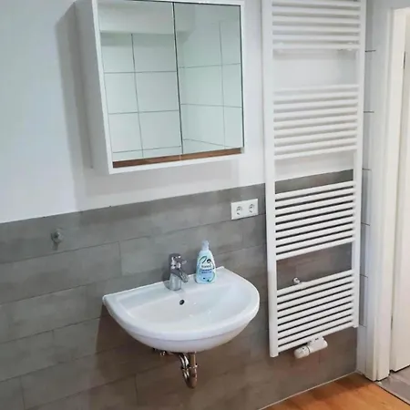 Casa vacanze Home2stay Worker Kitchen,wifi,smart Tv,parking *** Wernau