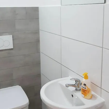 Home2stay Worker Kitchen,wifi,smart Tv,parking *** Casa vacanze *