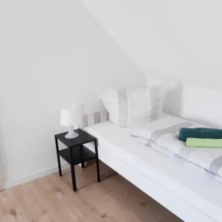 Home2stay Worker Kitchen,wifi,smart Tv,parking *** *